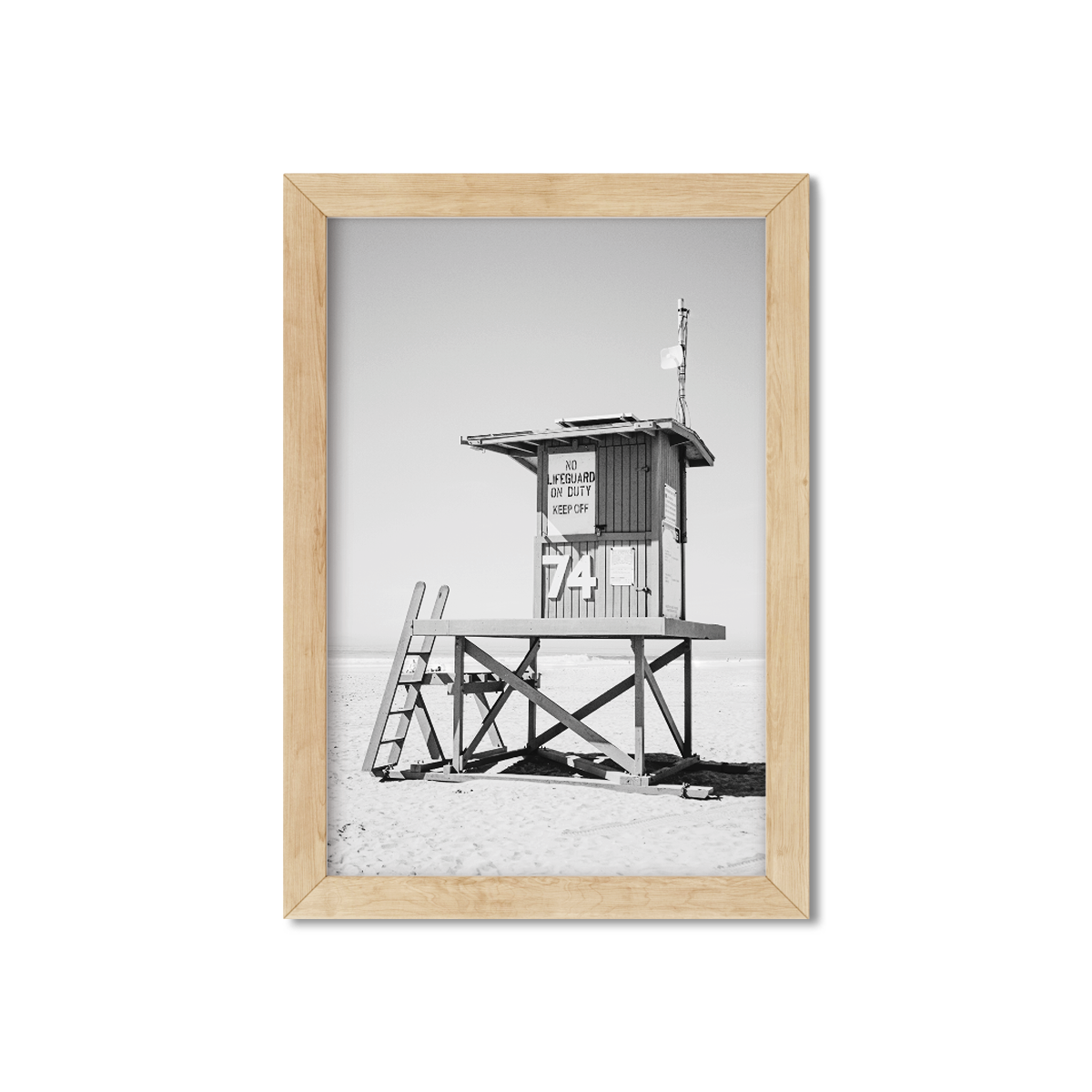 LIFEGUARD TOWER 74